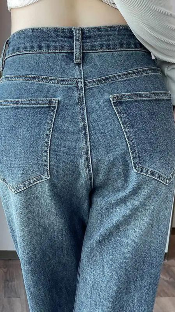 SPARK • Jeans with strass